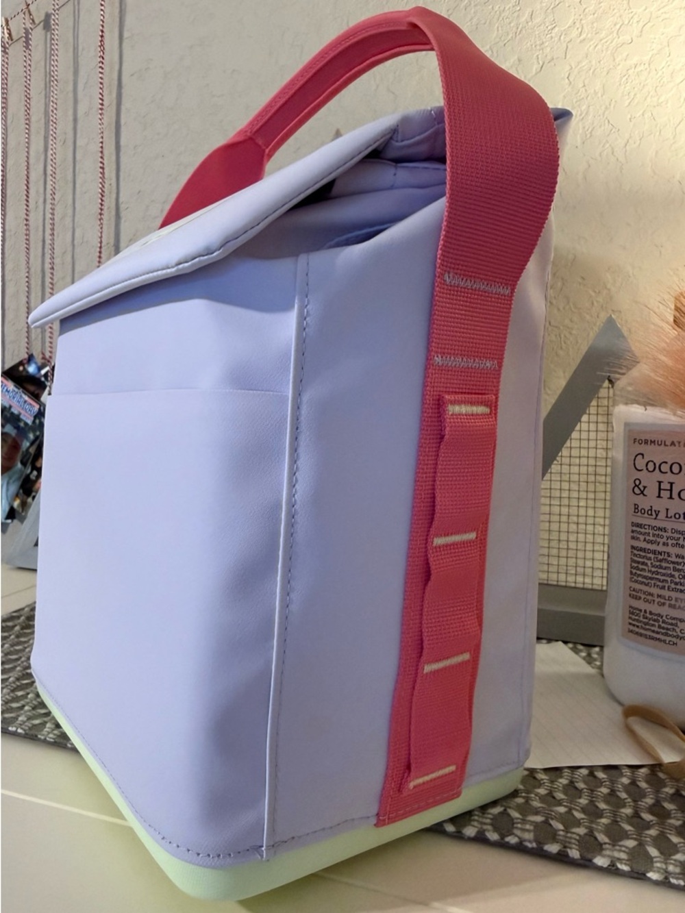 NWT Yeti Daytrip Soft Cooler 6L, Lunch Bag, 1 LEFT! - Picture 3 of 8